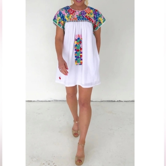 J.Marie Carmen Embroidered Floral Tunic Dress XS - Picture 3 of 16